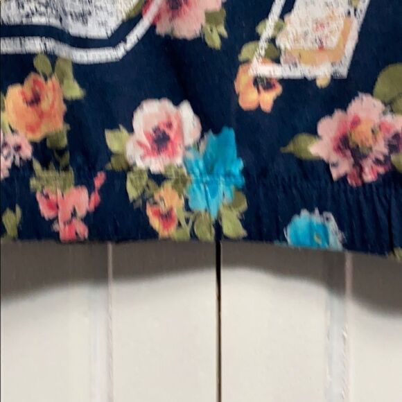Aeropostale floral top M - Picture 3 of 8
